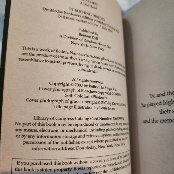 John Grisham's BLEACHERS paperback book 2003 edition - Picture 8 of 8